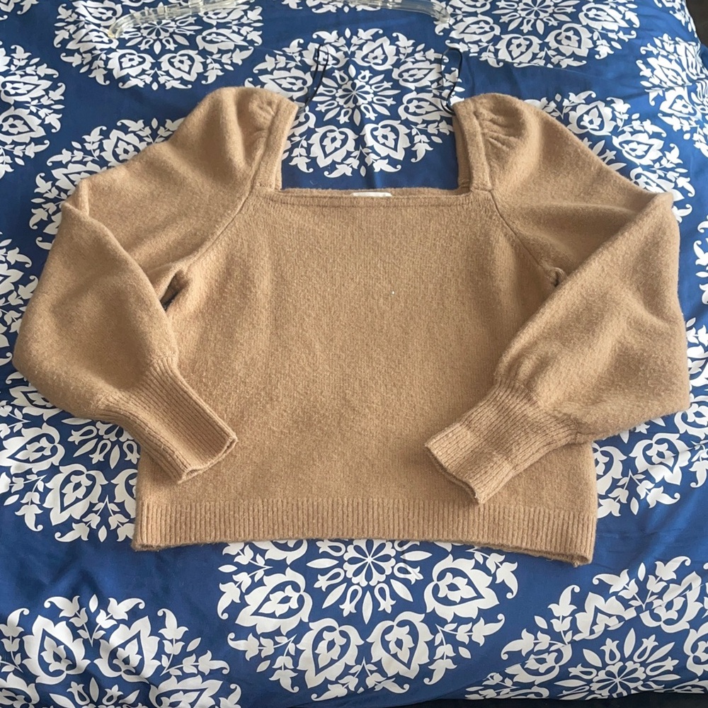 H&M Tan Women's Crew Neck Sweater